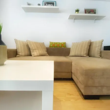 Mustetesti Residential Modern Apartment North Bucharest