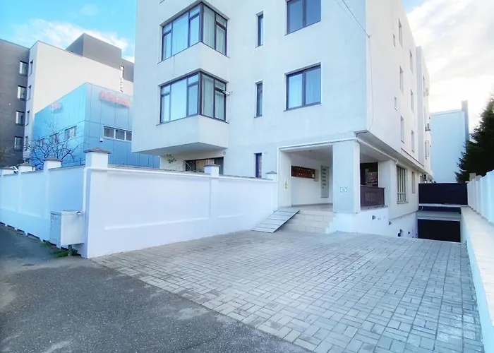 Mustetesti Residential Modern North Apartment